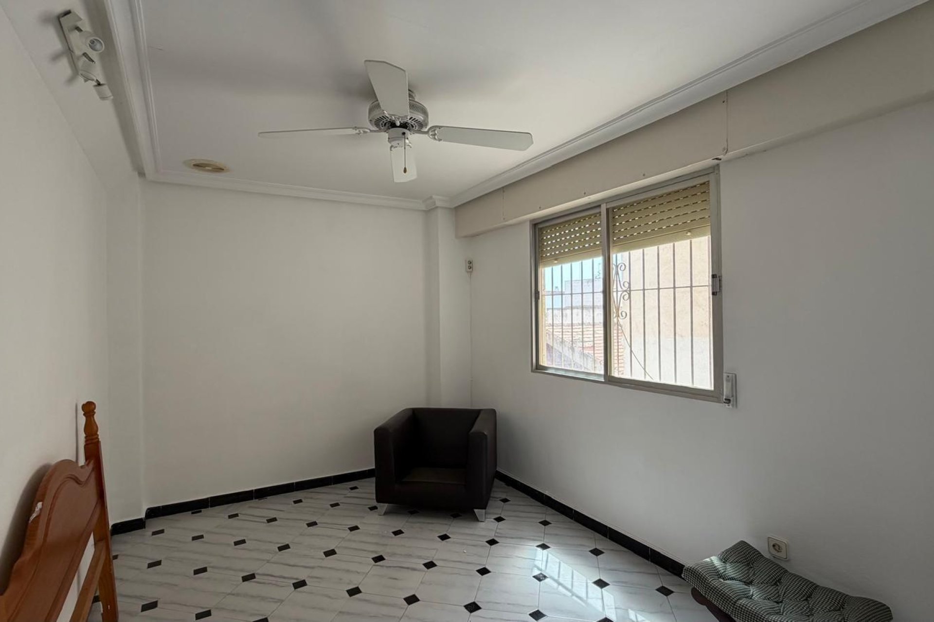 Resale - Apartment -
Torrevieja - Centro