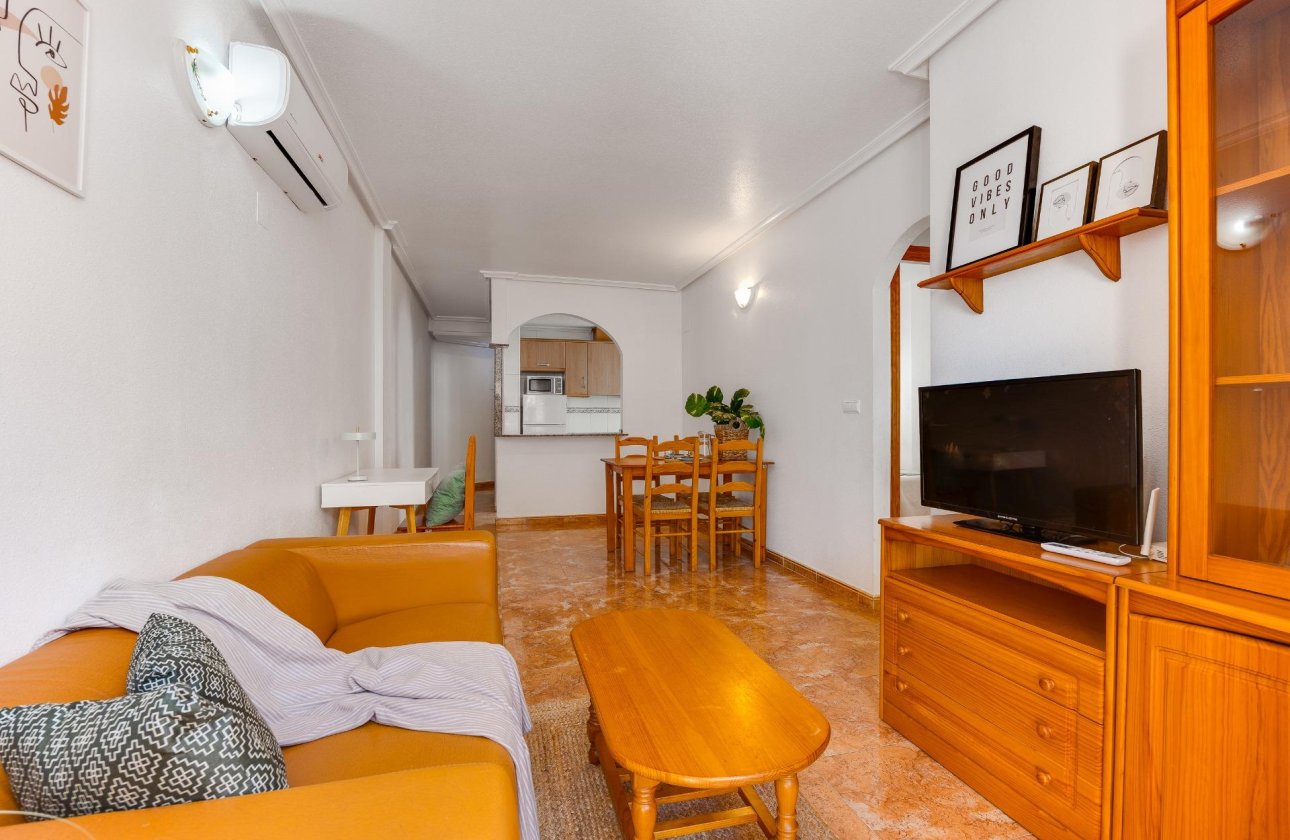 Resale - Apartment -
Torrevieja - Centro