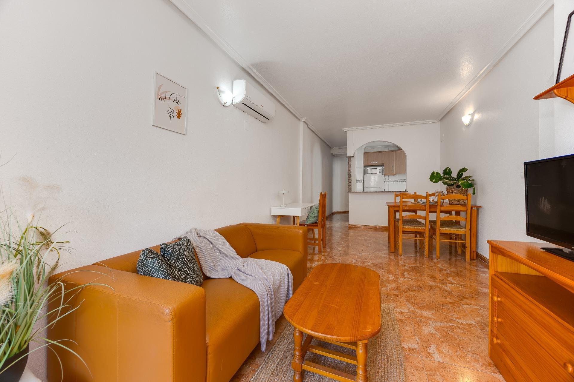 Resale - Apartment -
Torrevieja - Centro