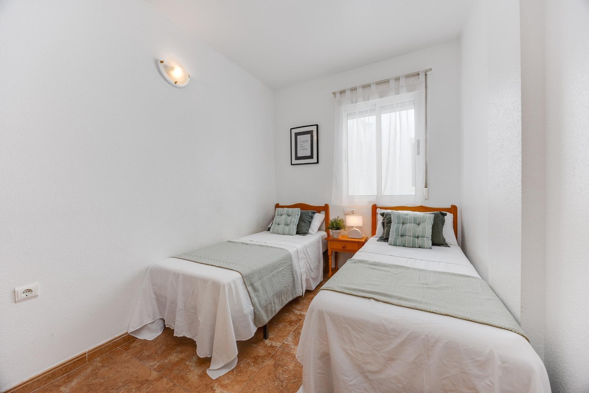 Resale - Apartment -
Torrevieja - Centro