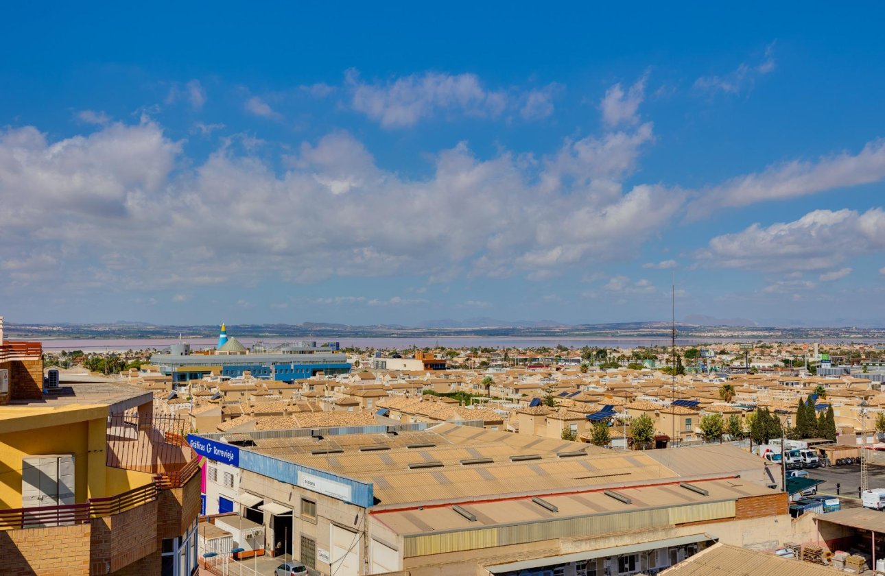 Resale - Apartment -
Torrevieja - Centro