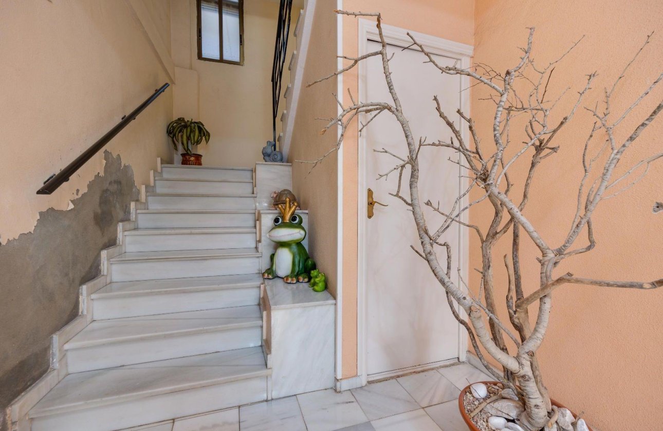 Resale - Apartment -
Torrevieja - Centro