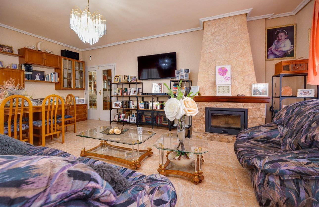 Resale - Apartment -
Torrevieja - Centro