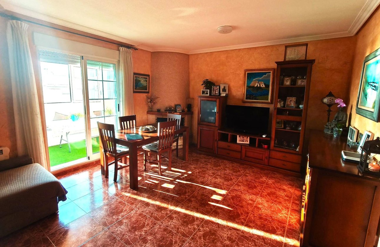 Resale - Apartment -
Torrevieja - Centro