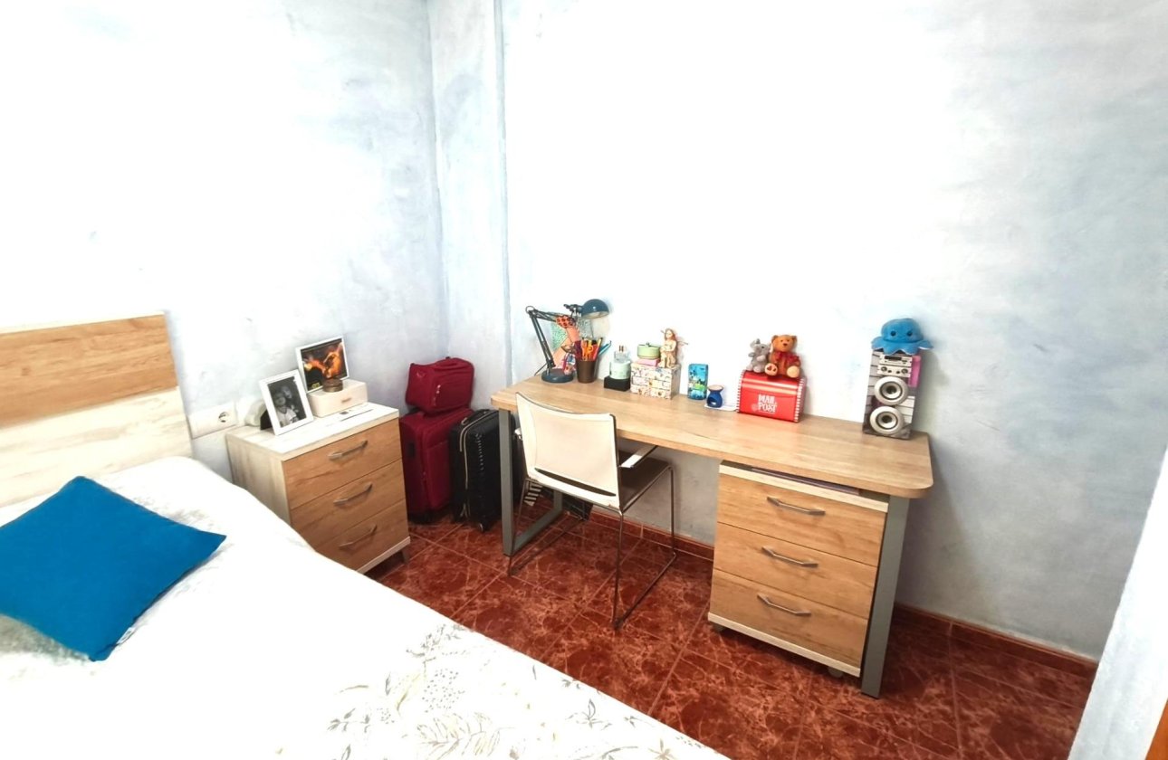 Resale - Apartment -
Torrevieja - Centro
