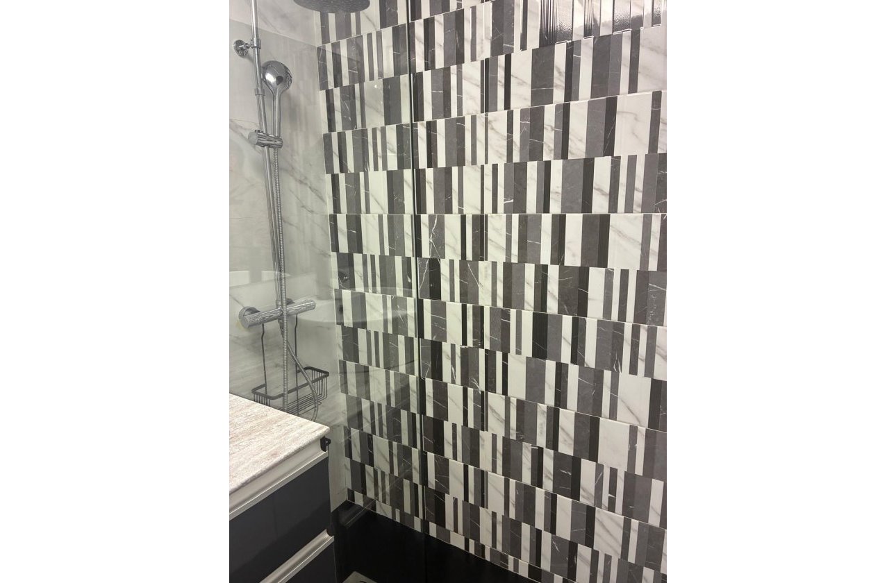 Resale - Apartment -
Torrevieja - Centro