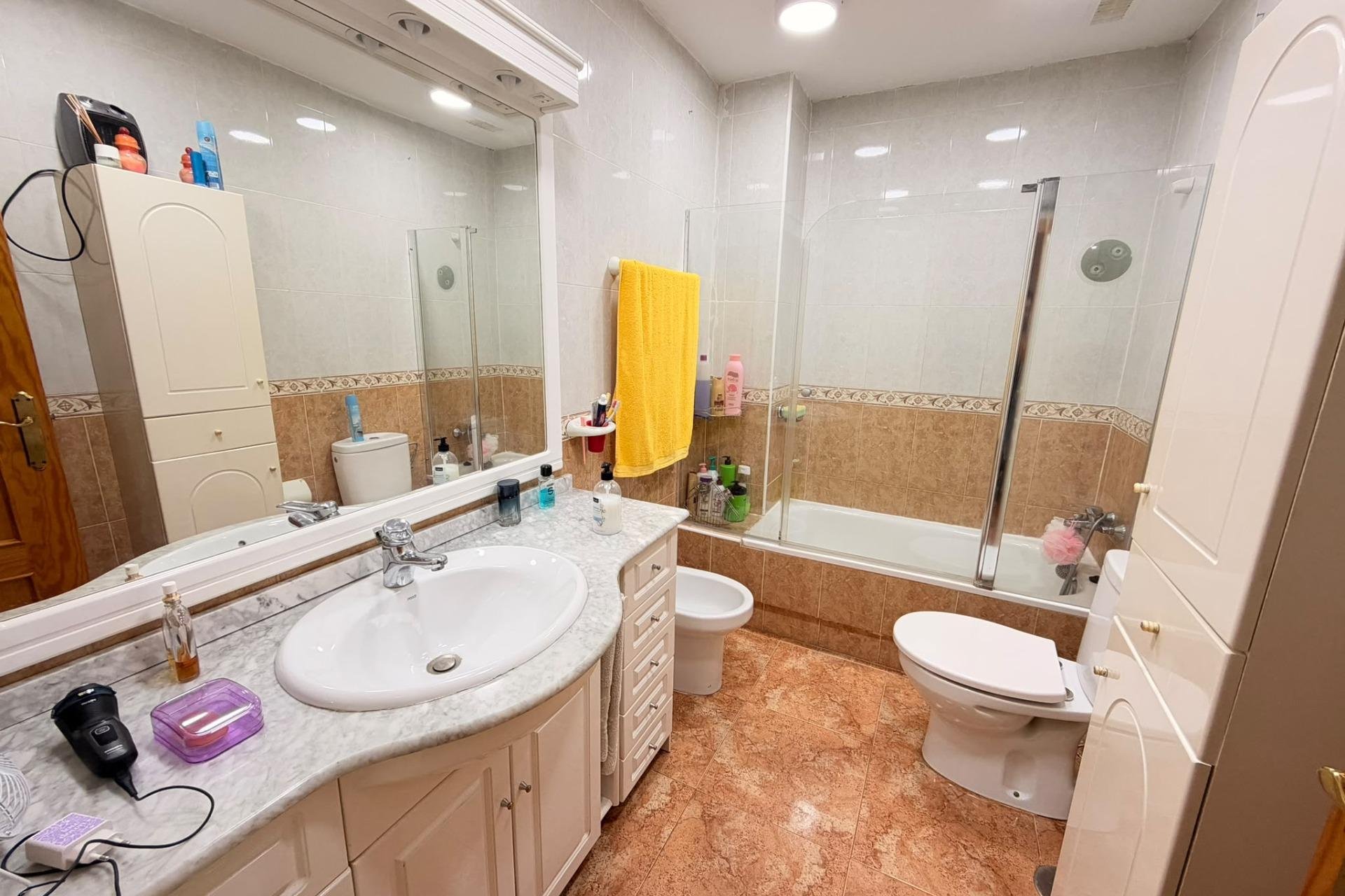 Resale - Apartment -
Torrevieja - Centro
