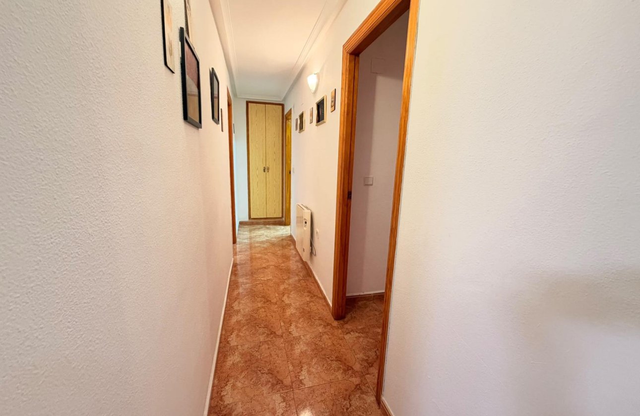 Resale - Apartment -
Torrevieja - Centro