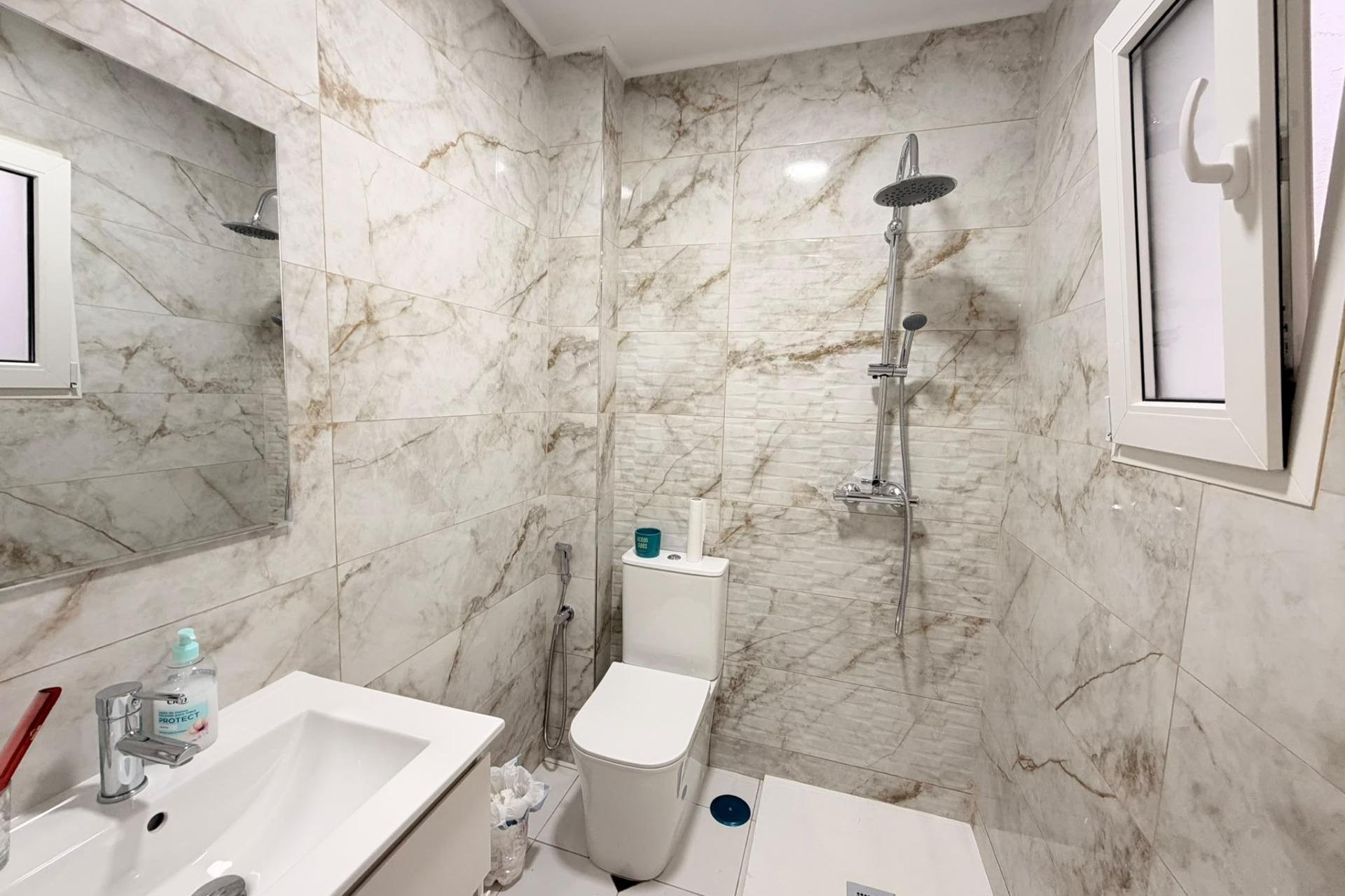 Resale - Apartment -
Torrevieja - Centro