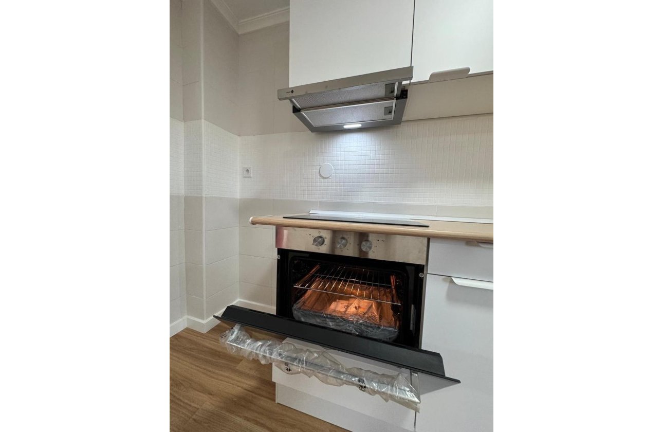 Resale - Apartment -
Torrevieja - Centro
