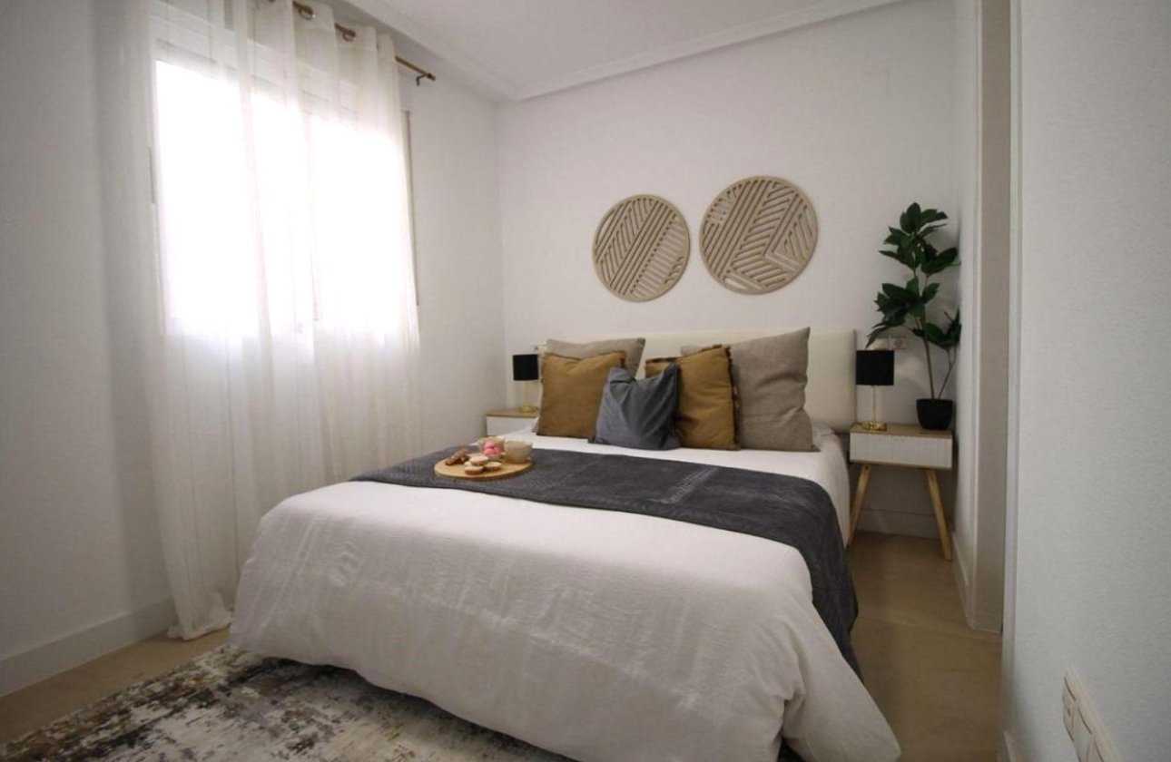 Resale - Apartment -
Torrevieja - Centro