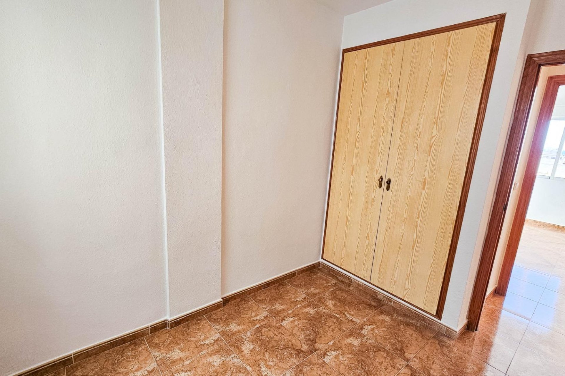 Resale - Apartment -
Torrevieja - Centro