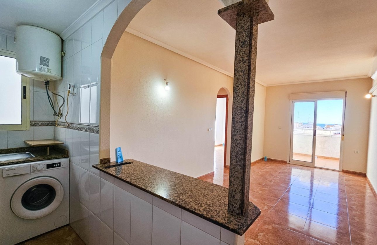 Resale - Apartment -
Torrevieja - Centro