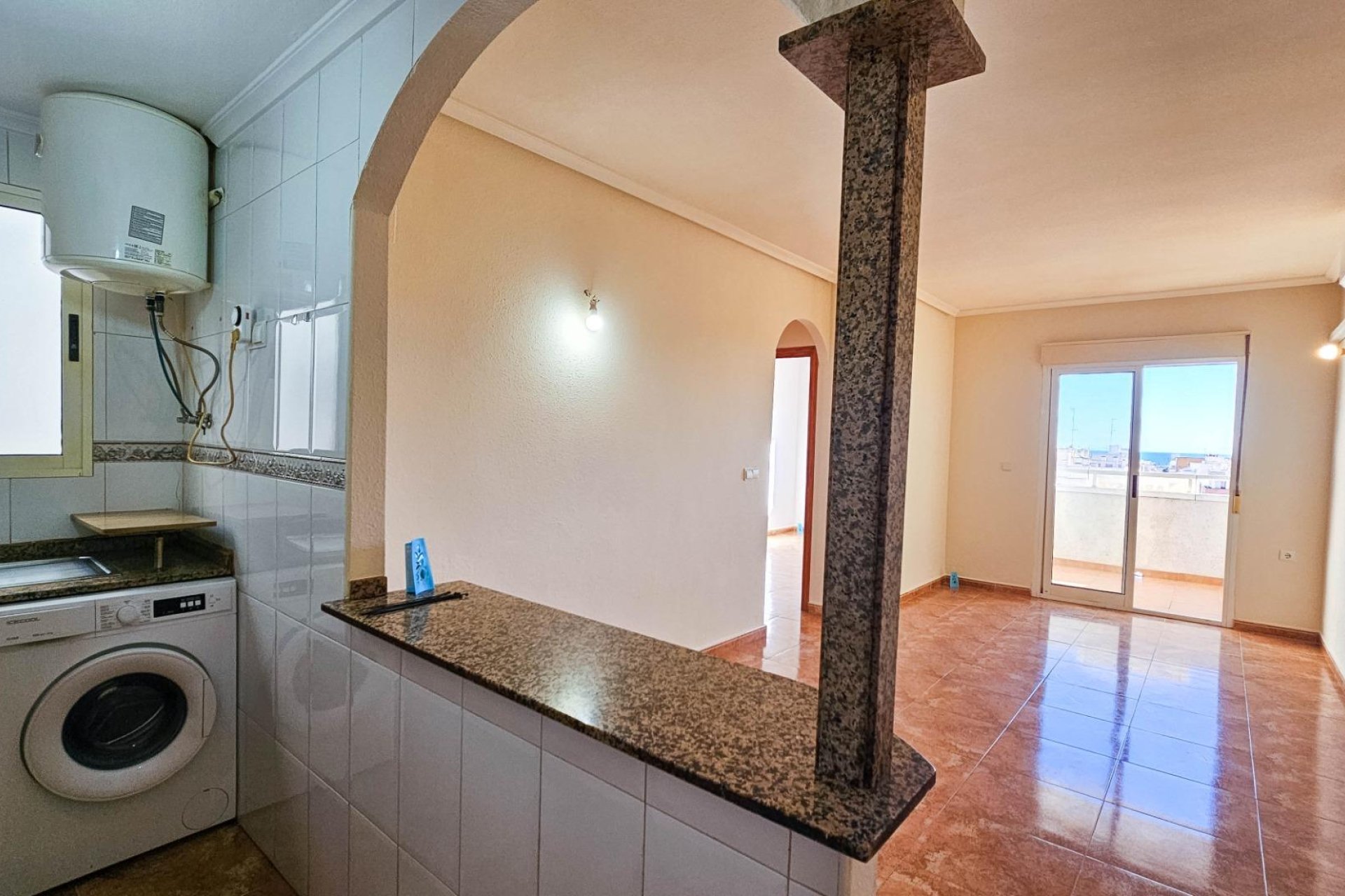 Resale - Apartment -
Torrevieja - Centro