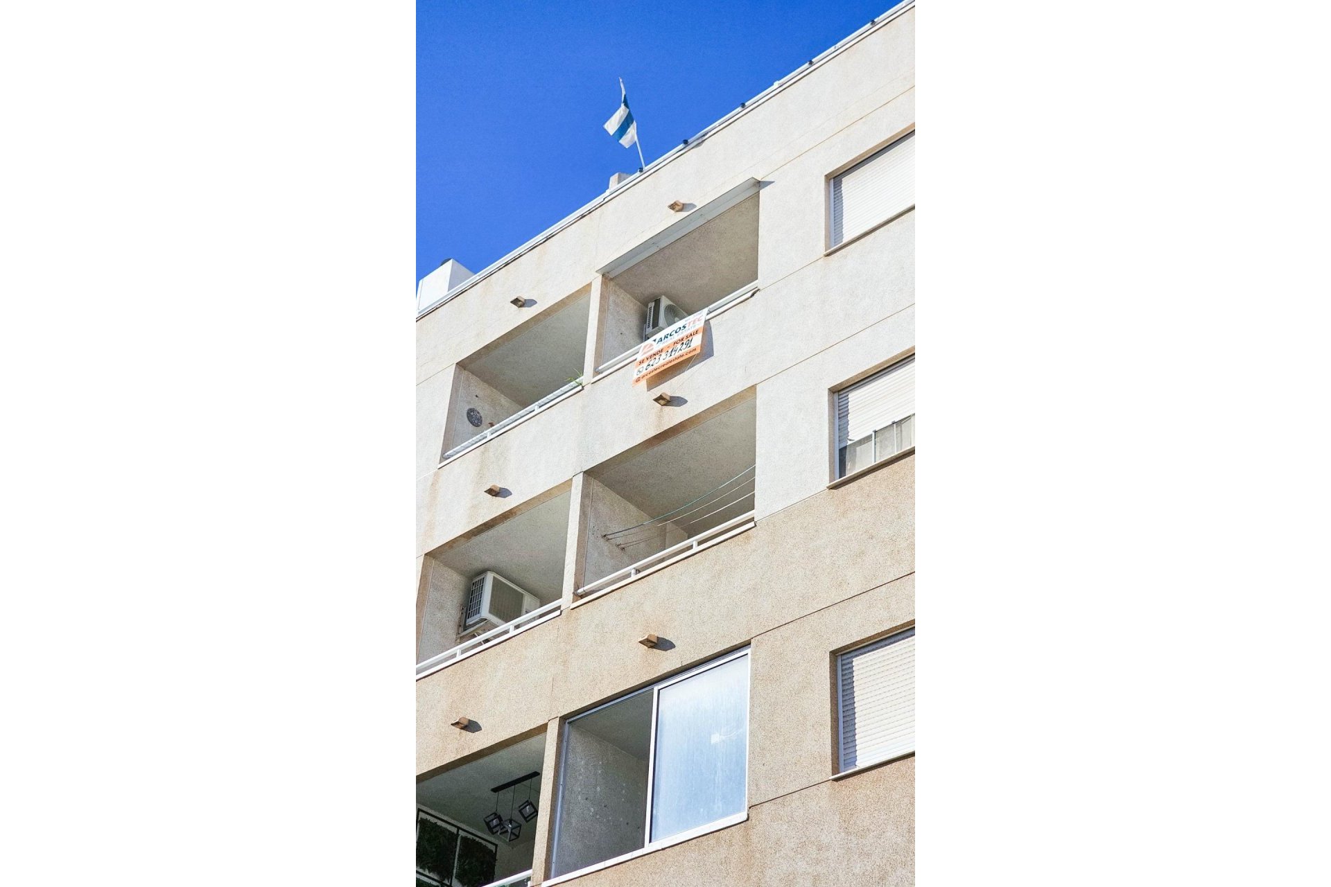 Resale - Apartment -
Torrevieja - Centro