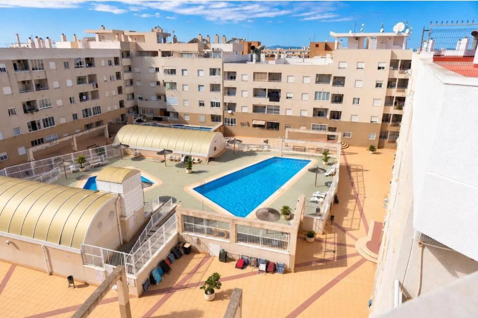 Resale - Apartment -
Torrevieja - Centro