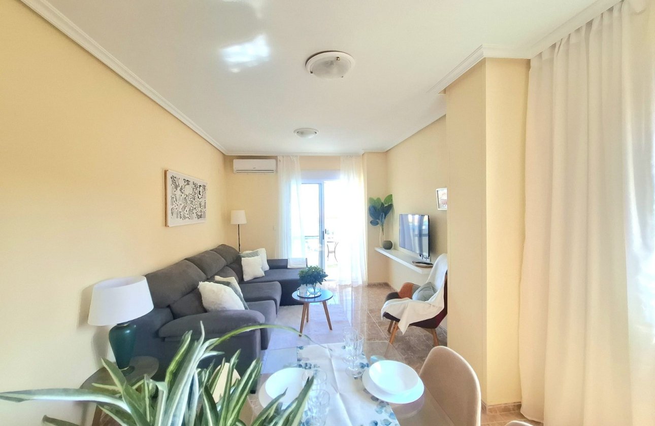 Resale - Apartment -
Torrevieja - Costa Blanca