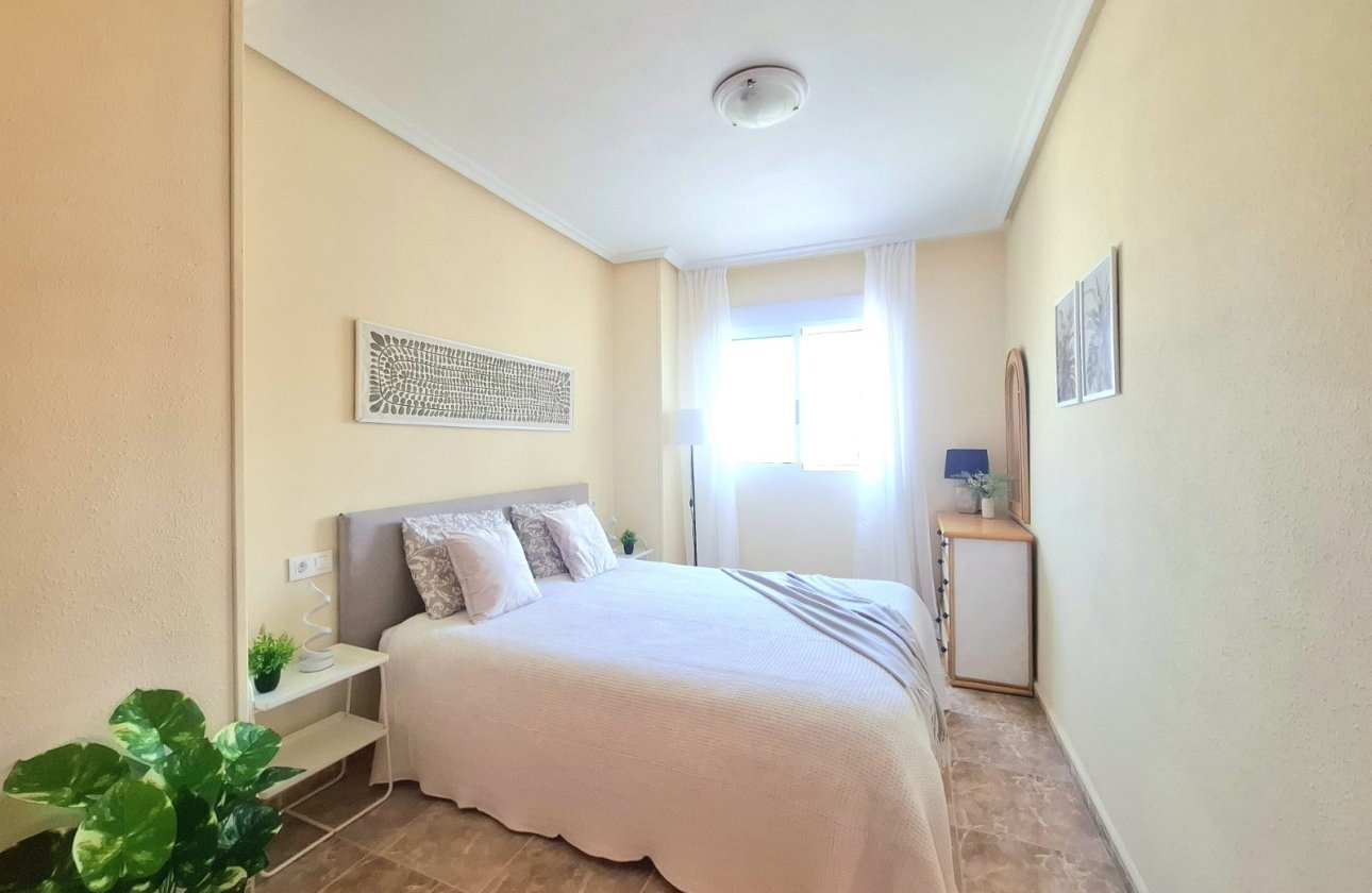 Resale - Apartment -
Torrevieja - Costa Blanca