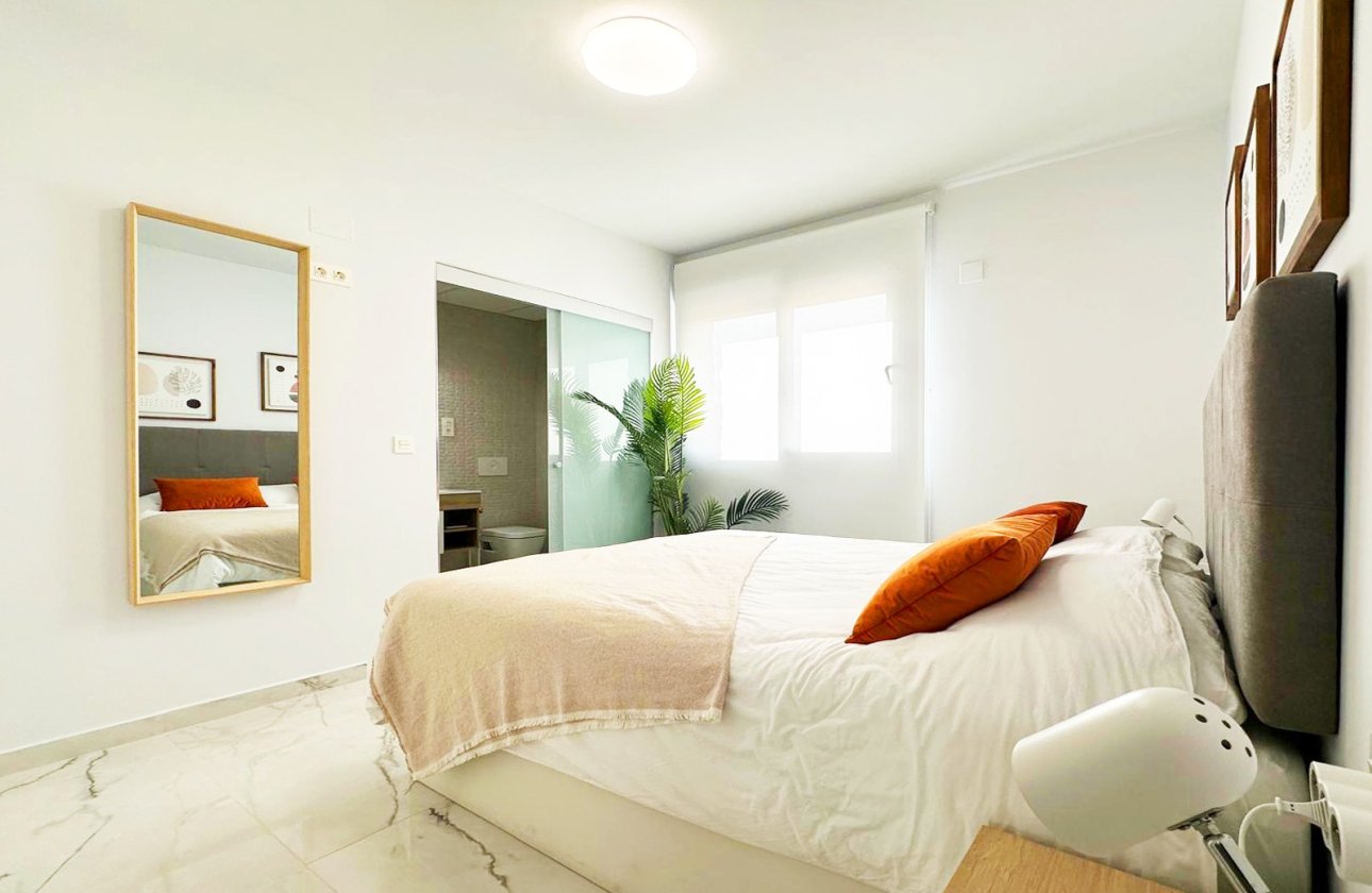 Resale - Apartment -
Torrevieja - Costa Blanca