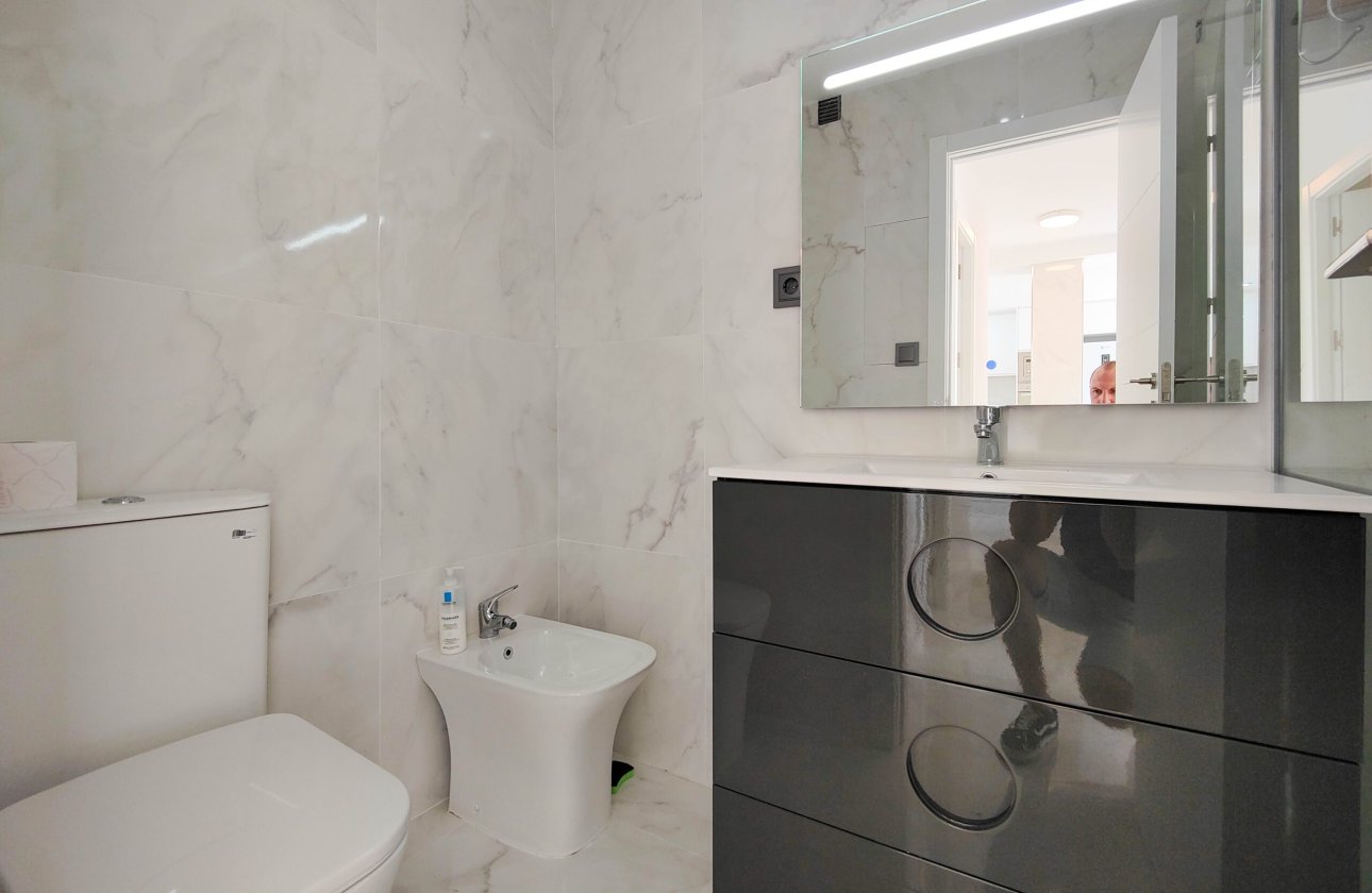 Resale - Apartment -
Torrevieja - Costa Blanca