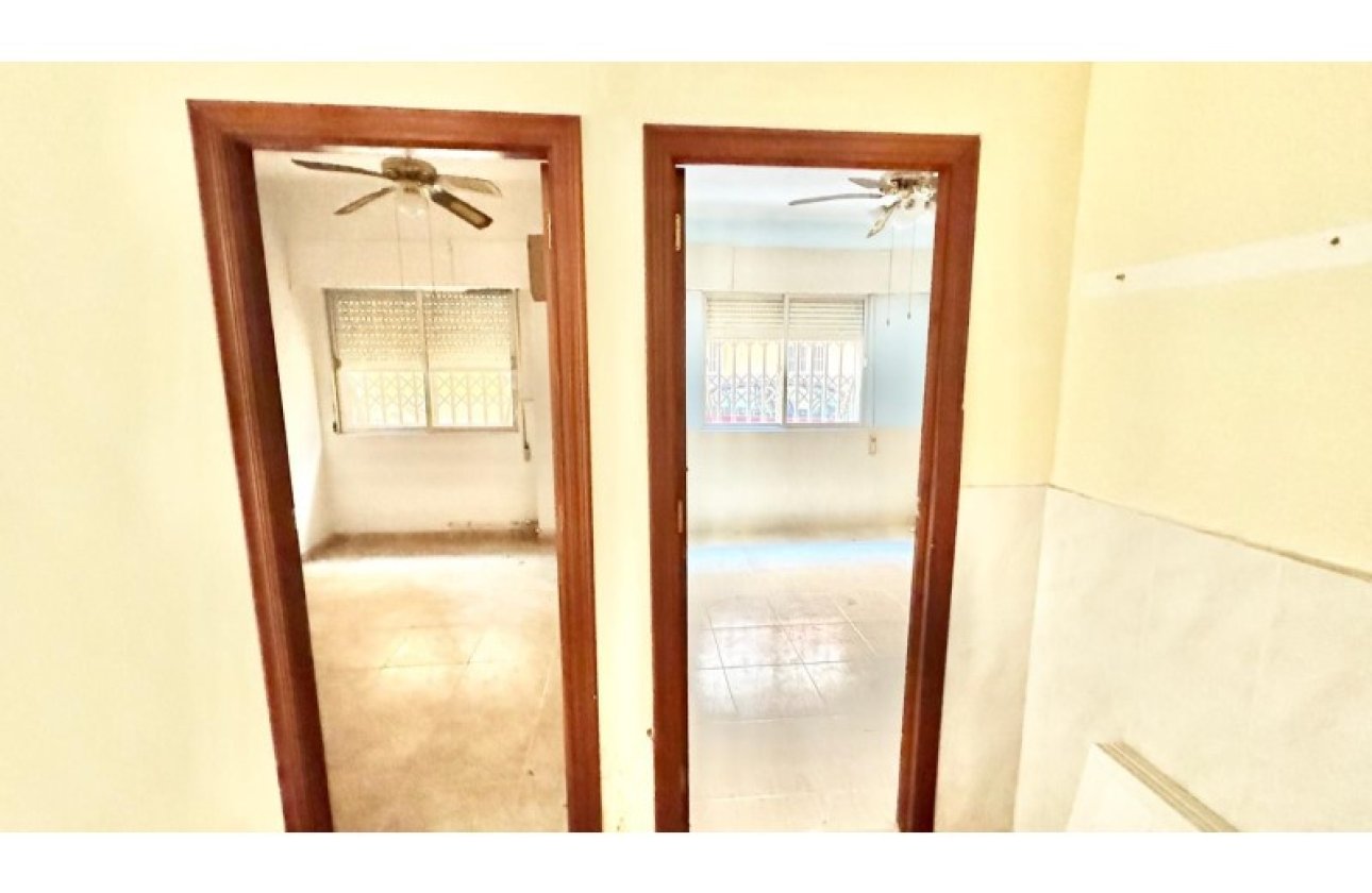 Resale - Apartment -
Torrevieja - Costa Blanca