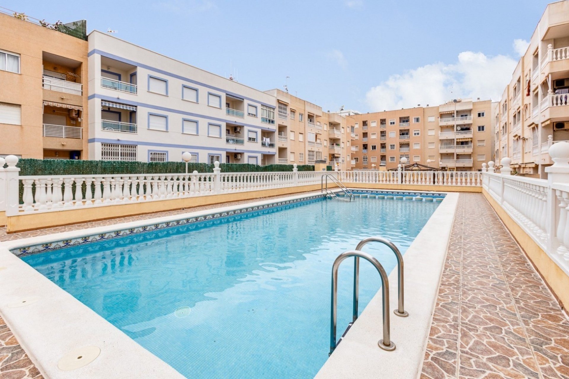 Resale - Apartment -
Torrevieja - Costa Blanca