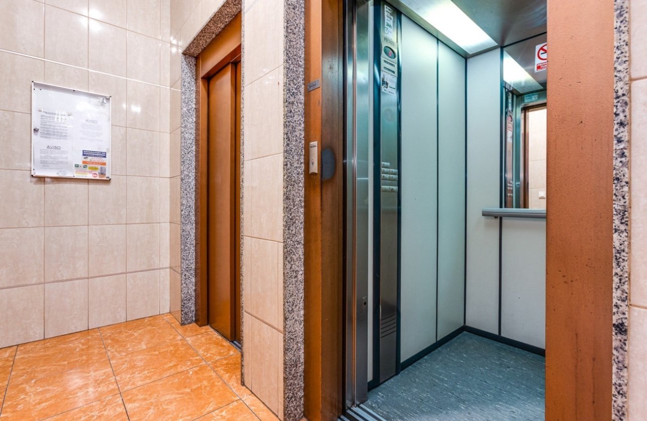 Resale - Apartment -
Torrevieja - Costa Blanca