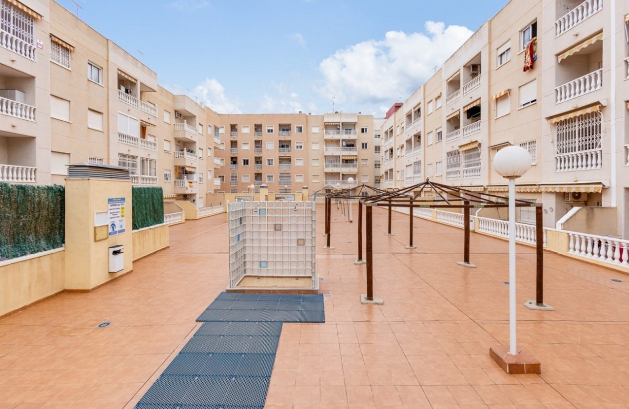 Resale - Apartment -
Torrevieja - Costa Blanca