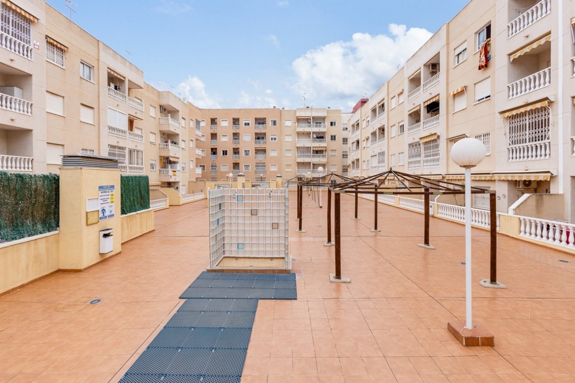 Resale - Apartment -
Torrevieja - Costa Blanca