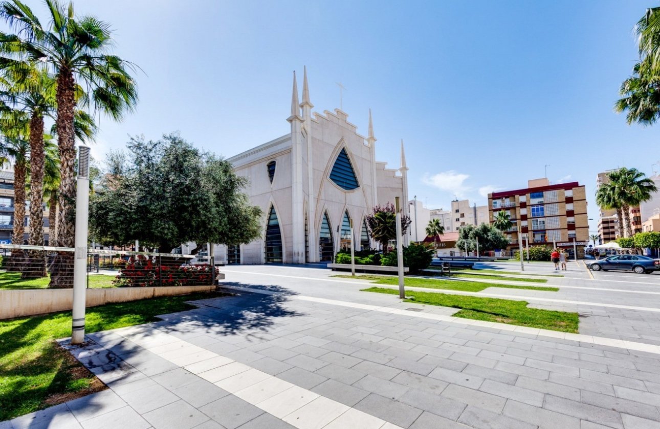 Resale - Apartment -
Torrevieja - Costa Blanca