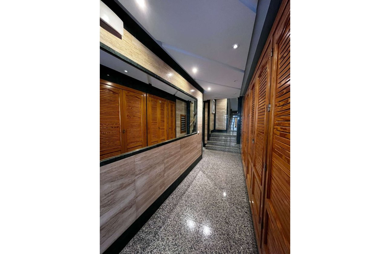 Resale - Apartment -
Torrevieja - Costa Blanca