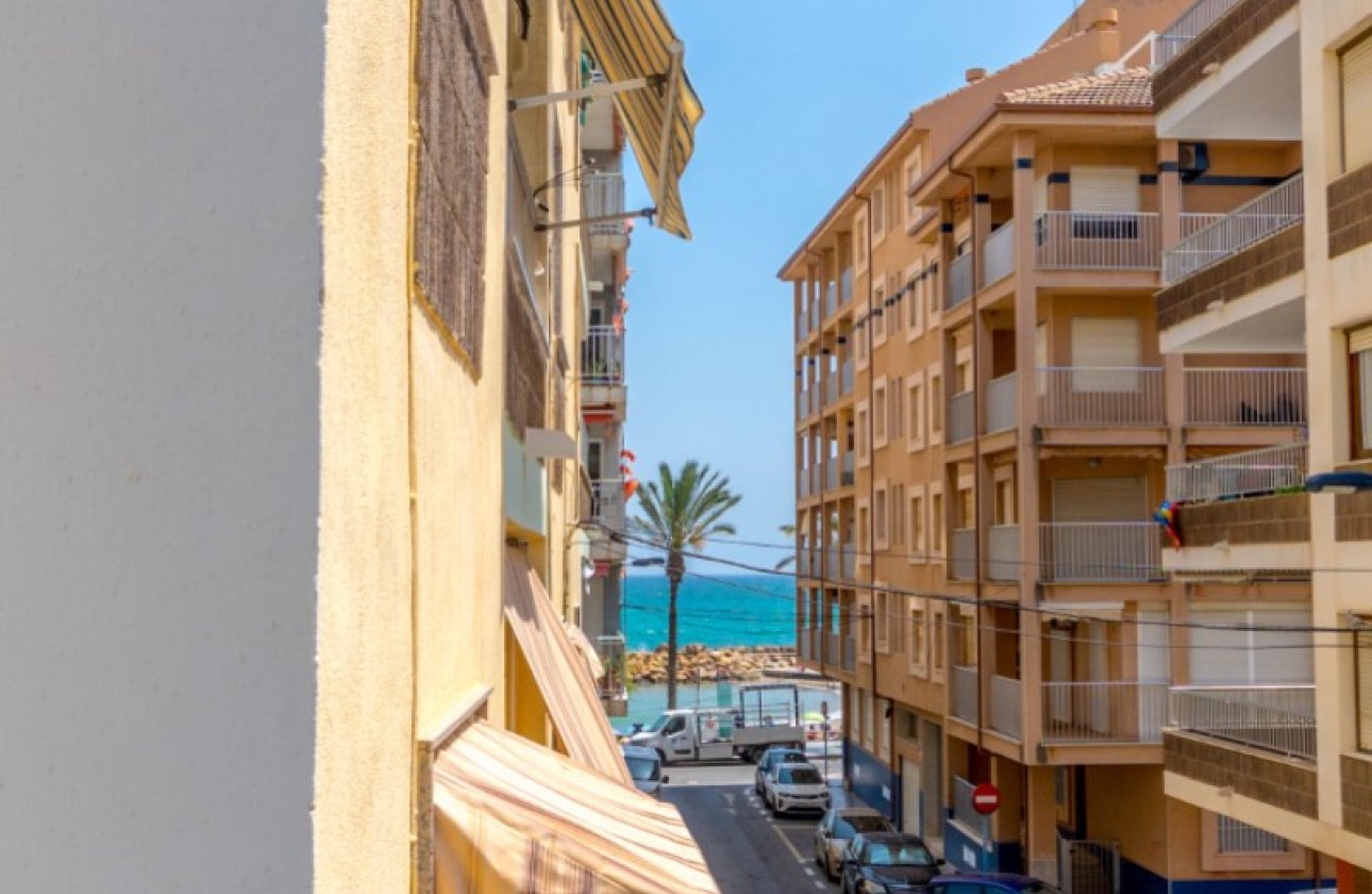 Resale - Apartment -
Torrevieja - Costa Blanca