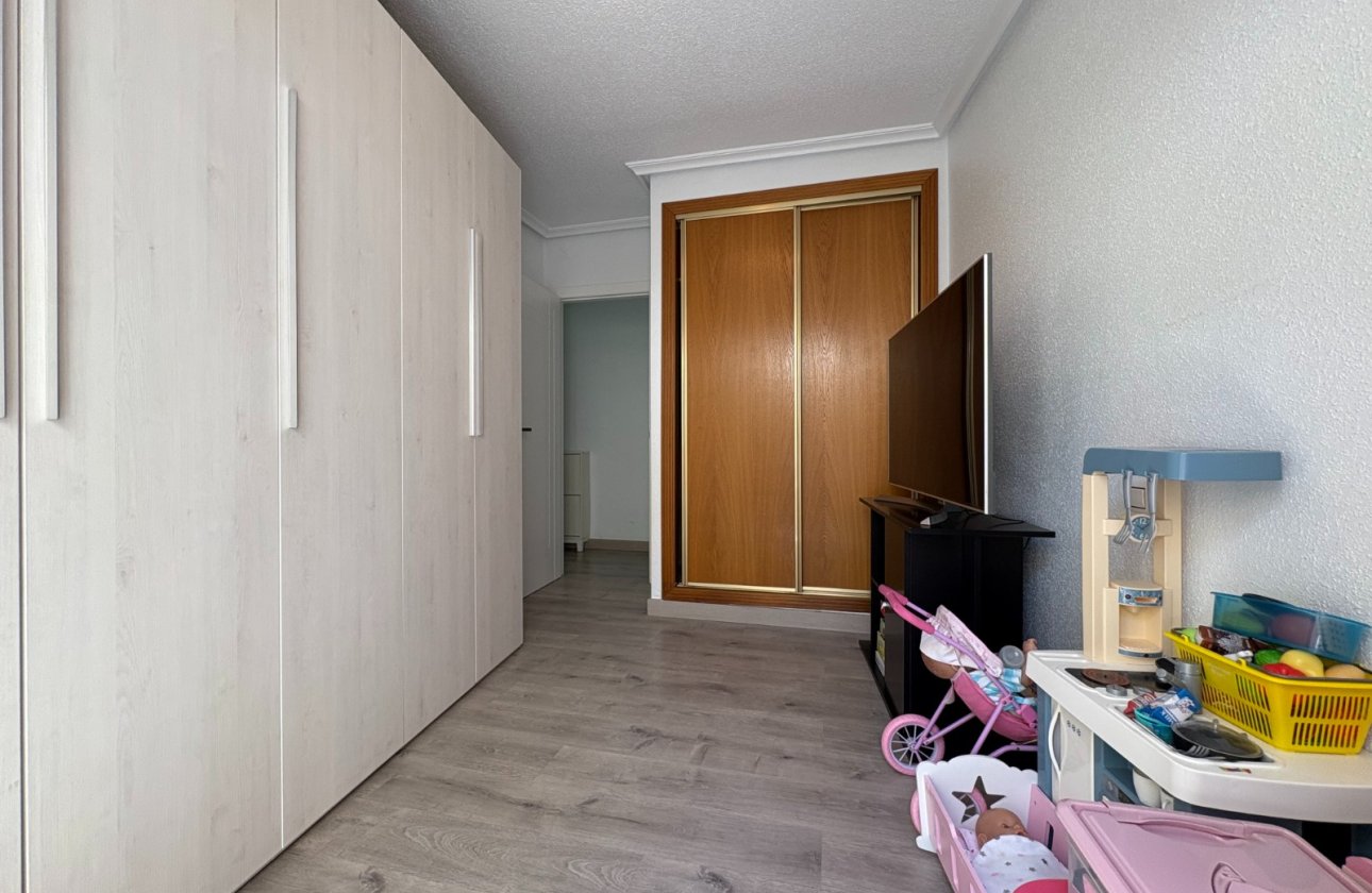 Resale - Apartment -
Torrevieja - Costa Blanca