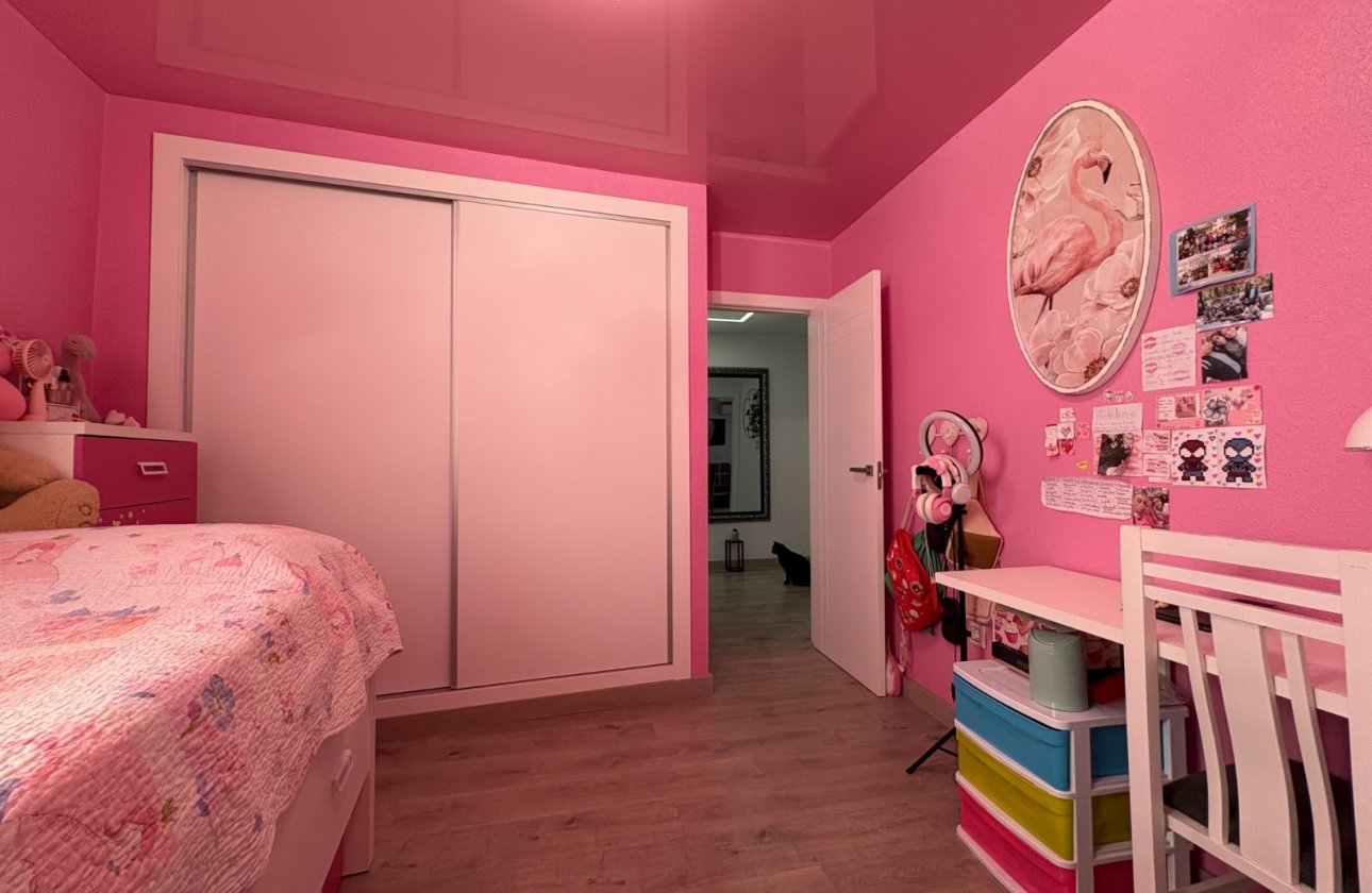 Resale - Apartment -
Torrevieja - Costa Blanca