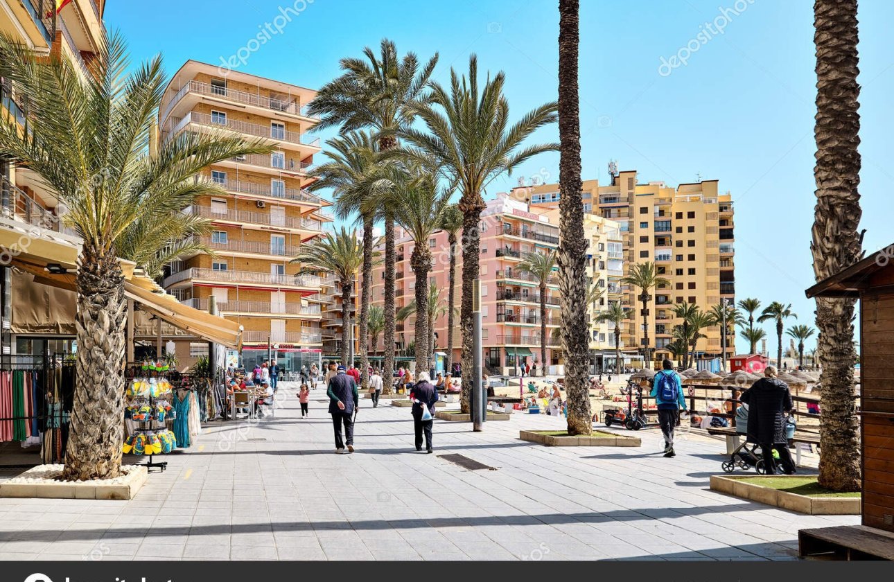 Resale - Apartment -
Torrevieja - Costa Blanca