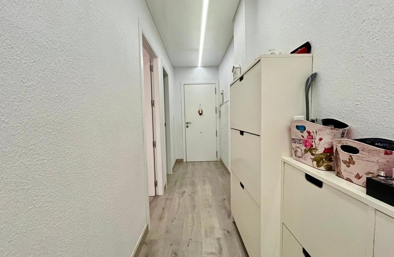 Resale - Apartment -
Torrevieja - Costa Blanca