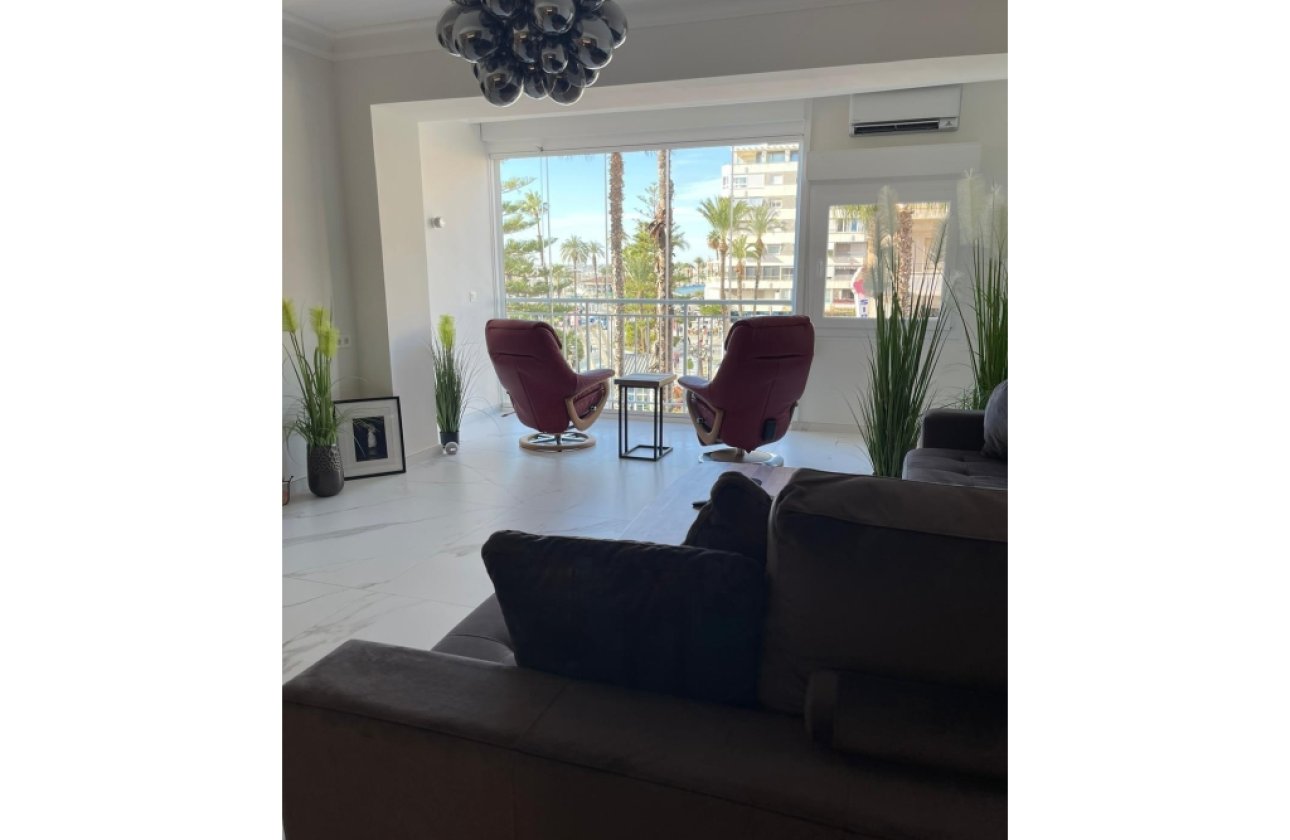 Resale - Apartment -
Torrevieja - Costa Blanca