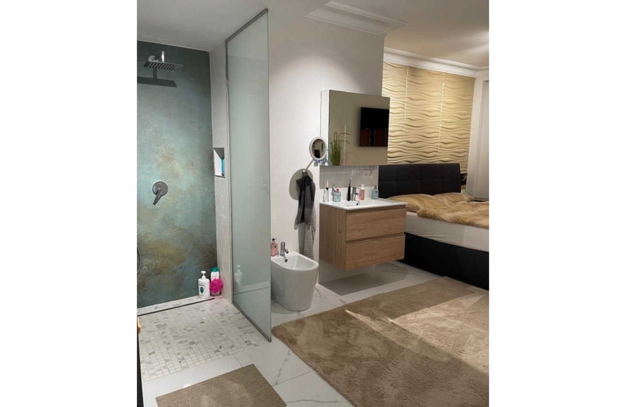 Resale - Apartment -
Torrevieja - Costa Blanca