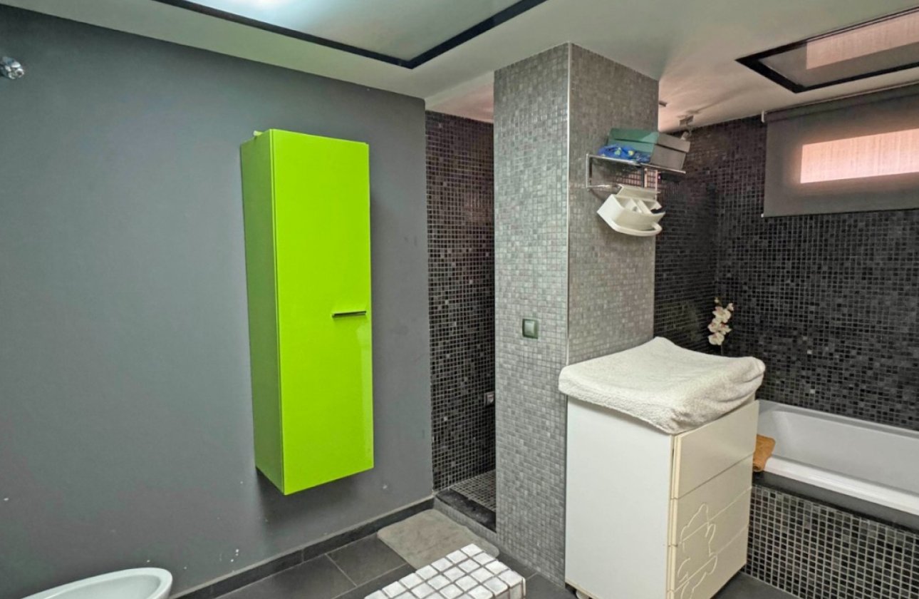 Resale - Apartment -
Torrevieja - Costa Blanca