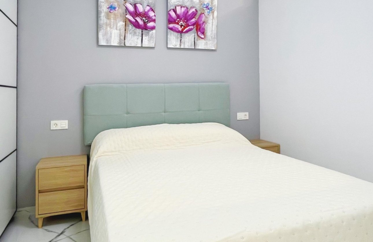 Resale - Apartment -
Torrevieja - Costa Blanca