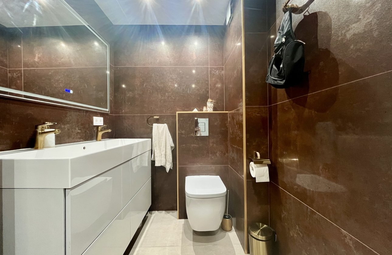 Resale - Apartment -
Torrevieja - Costa Blanca