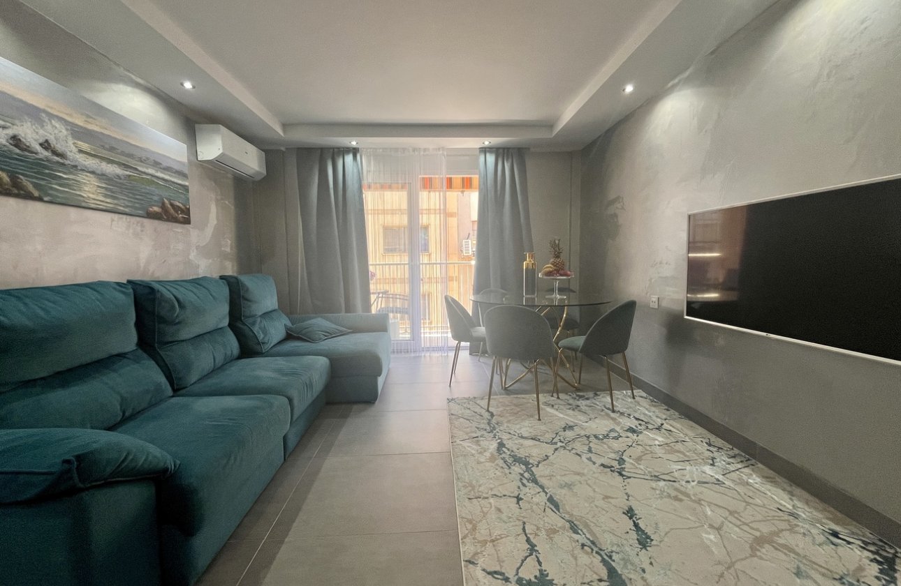 Resale - Apartment -
Torrevieja - Costa Blanca