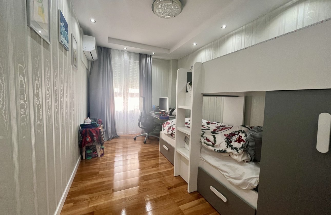 Resale - Apartment -
Torrevieja - Costa Blanca