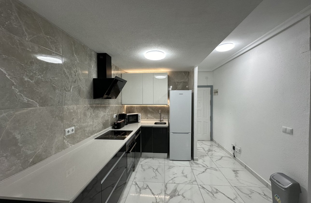 Resale - Apartment -
Torrevieja - Costa Blanca