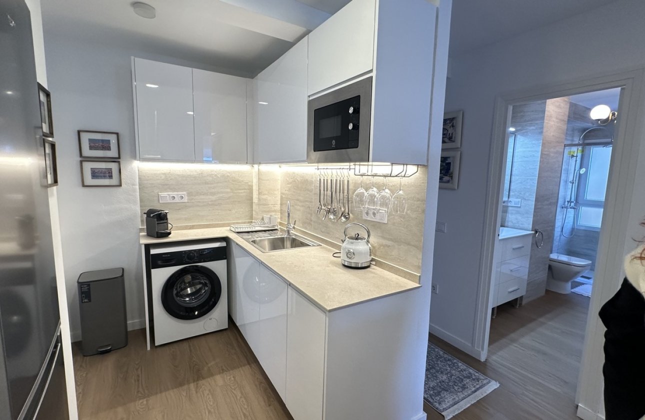 Resale - Apartment -
Torrevieja - Costa Blanca