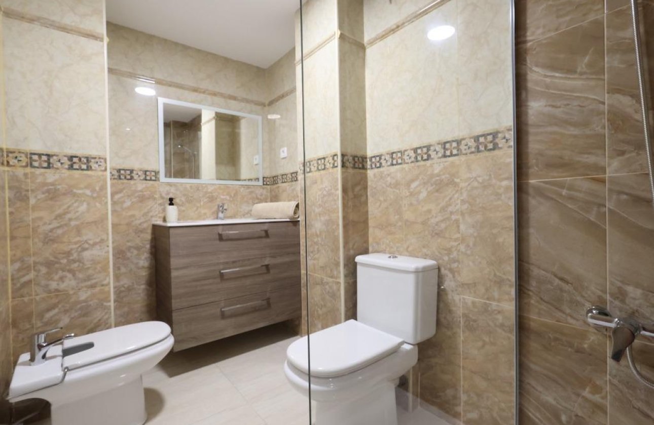 Resale - Apartment -
Torrevieja - Costa Blanca