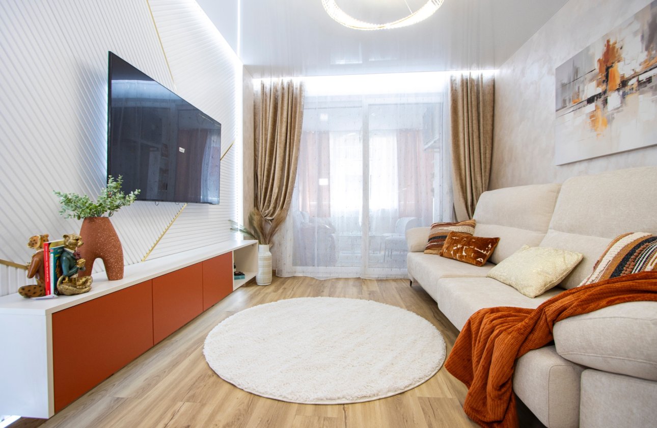 Resale - Apartment -
Torrevieja - Costa Blanca