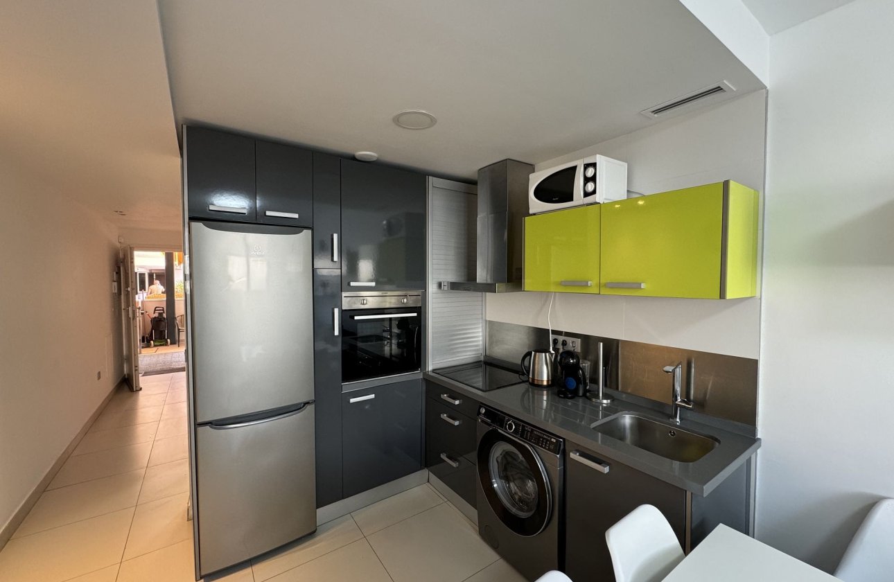 Resale - Apartment -
Torrevieja - Costa Blanca