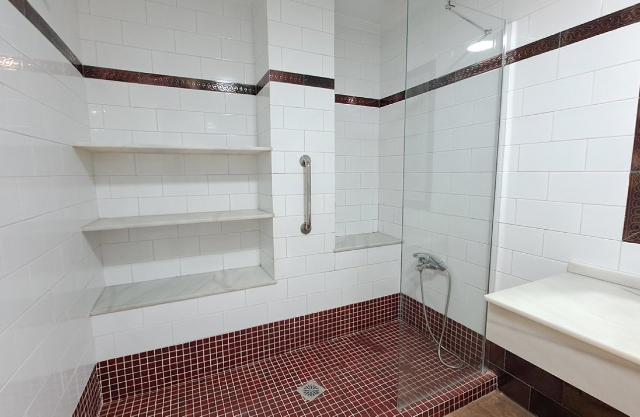 Resale - Apartment -
Torrevieja - Costa Blanca