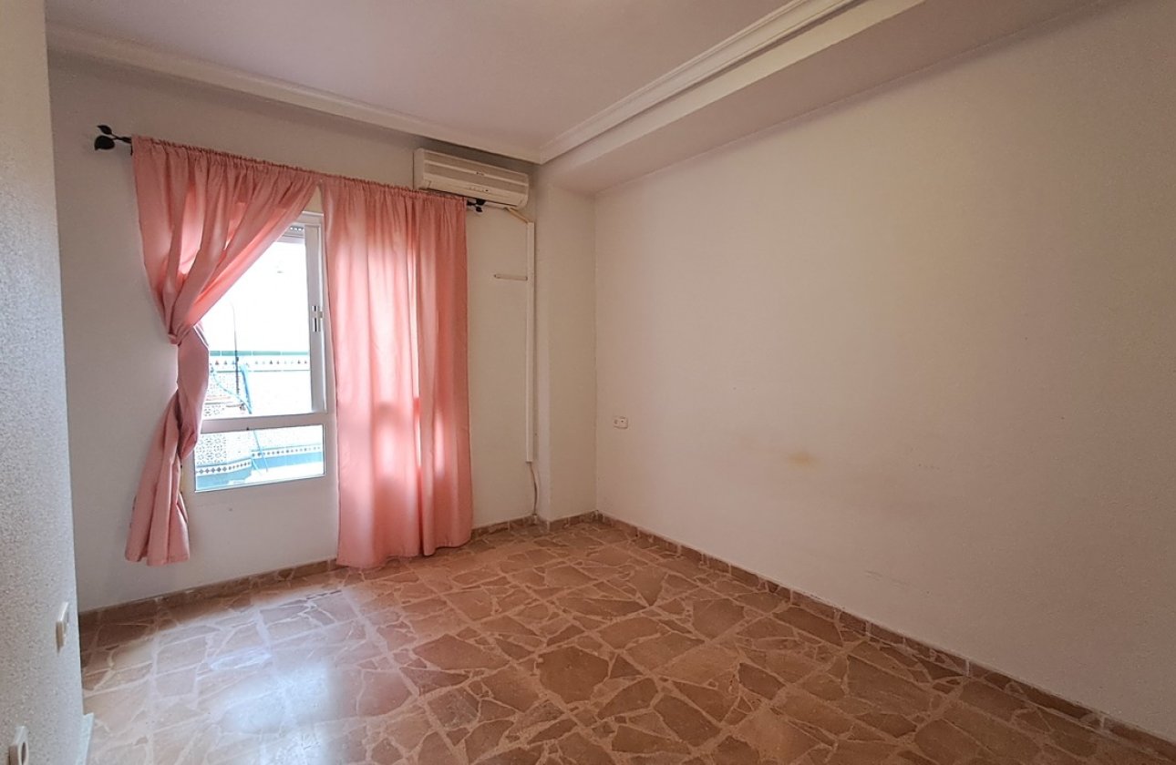 Resale - Apartment -
Torrevieja - Costa Blanca